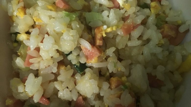 火腿鸡蛋炒饭