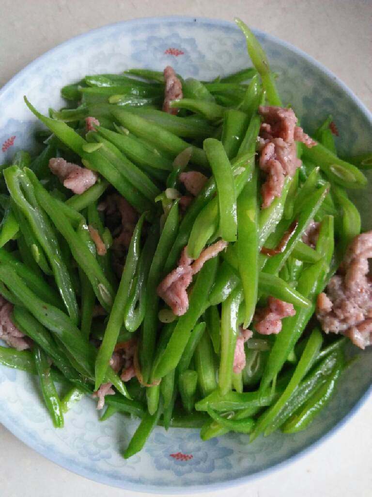 云豆丝炒肉丝,ok了