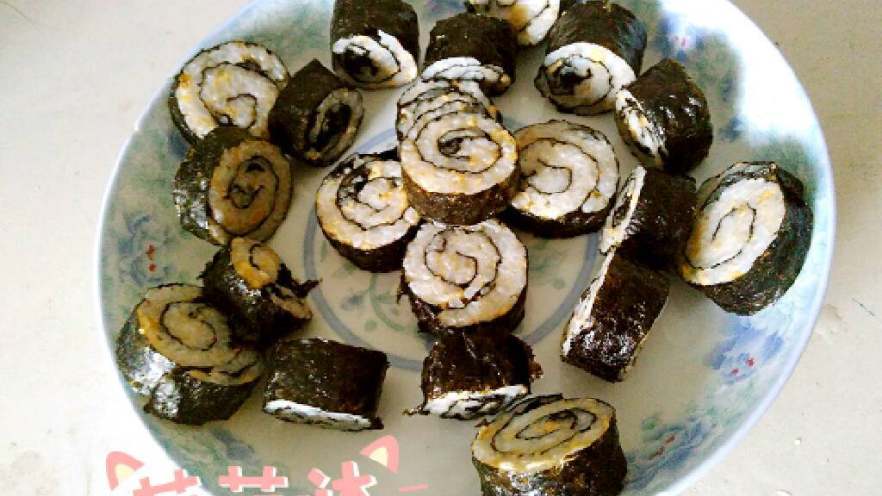 肉松蛋黄海苔🍣寿司
