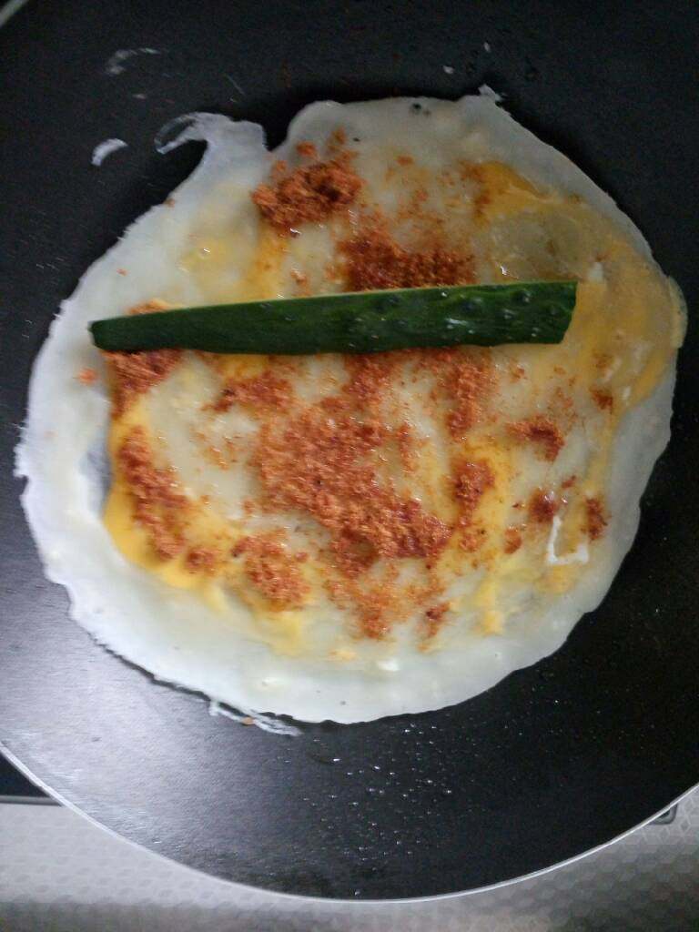 肉松卷饼,再加上黄瓜条