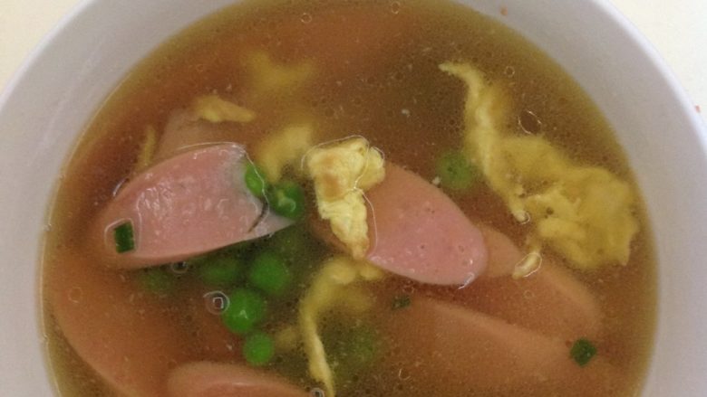 豌豆火腿鸡蛋汤