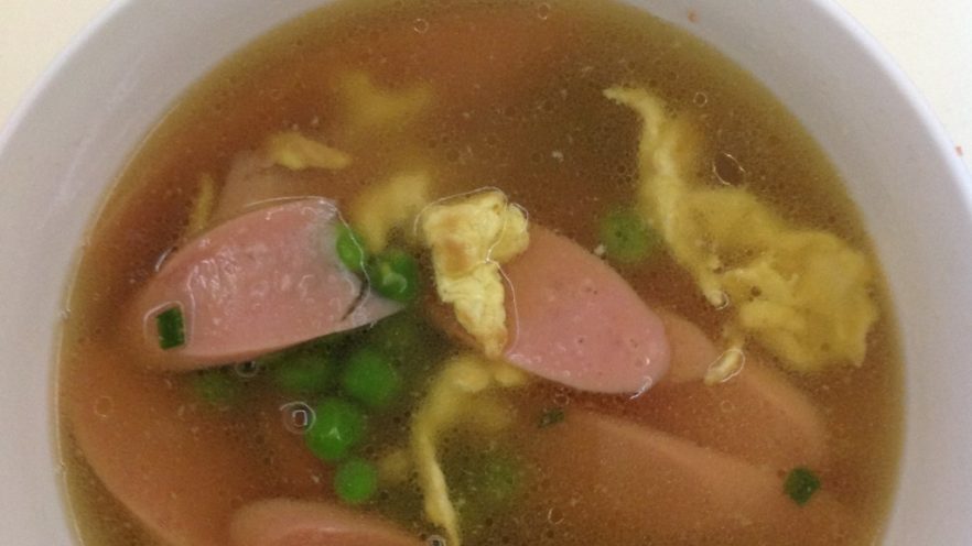 豌豆火腿鸡蛋汤