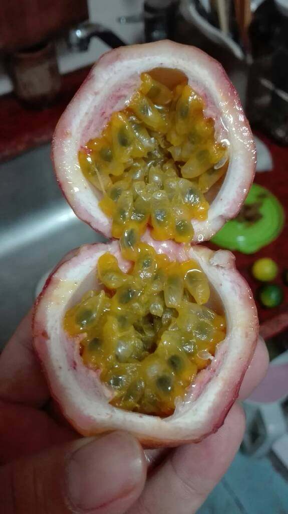 百香葡萄干青柠汁,鲜香的百香果