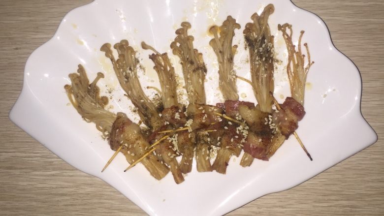 香煎金针菇培根卷