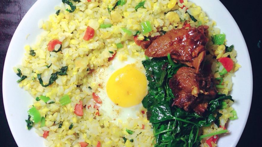 黄金花样蛋炒饭