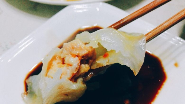 虾饺皇,注意蒸的时间不要太久,配醋吃超级美味啊