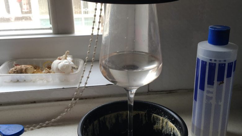 海洋芒果酸奶慕斯蛋糕,隔天脱模,可以装饰了