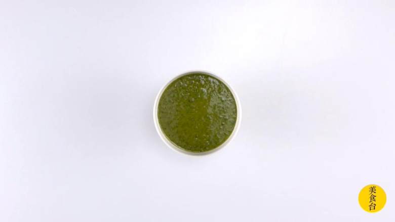 青酱 松子罗勒酱 与红酱 番茄牛肉酱