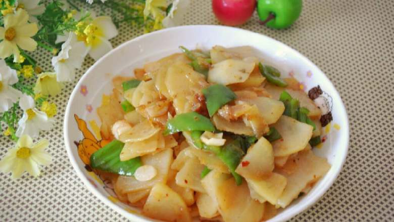 ≈青椒土豆片≈#健康美颜餐#,翻炒均匀即可出锅