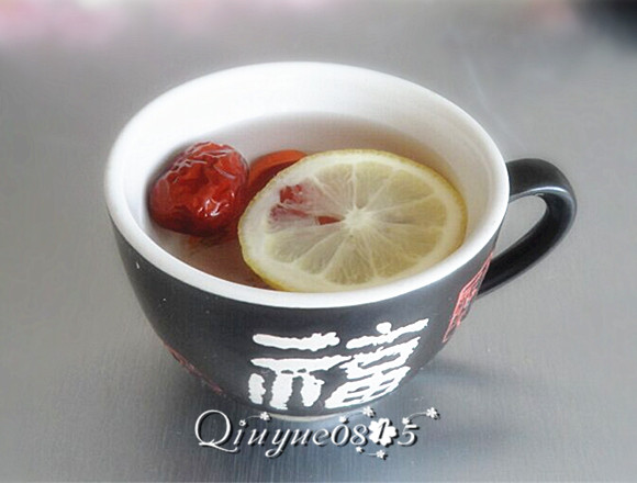 灯笼果皮柠檬水#健康美颜餐#,喝完以后,食材还可以反复浸泡几次
