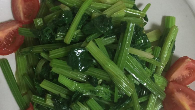 凉拌芹菜#健康美颜餐#