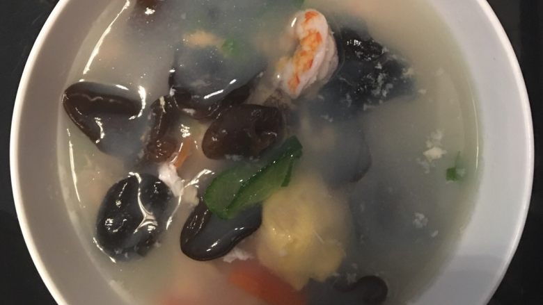 海鲜汤#健康美颜餐#,煮开即可享用