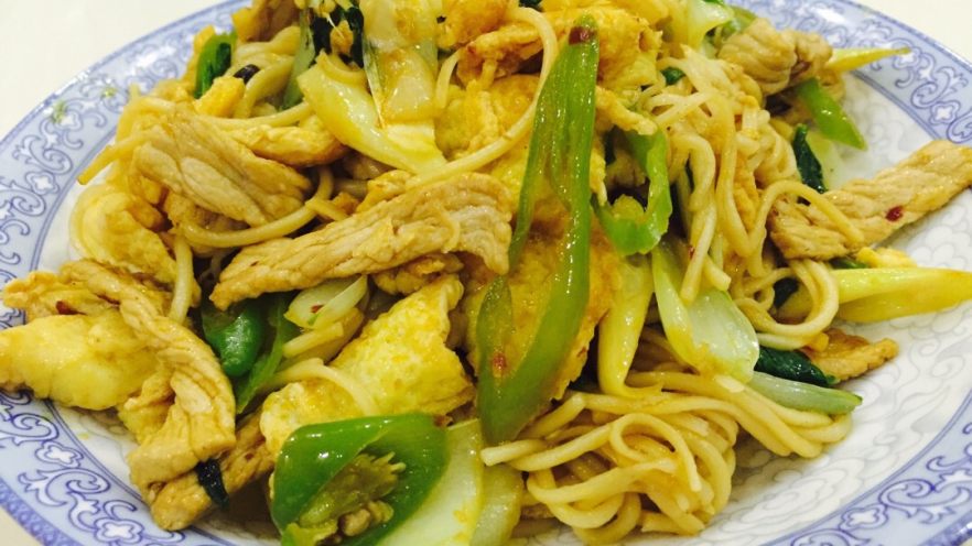 肉丝杂蔬炒面