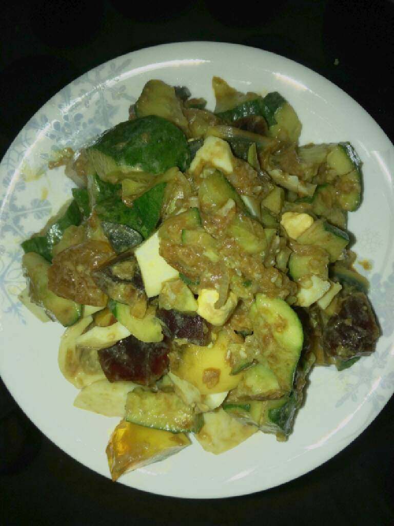 鸡蛋拌黄瓜