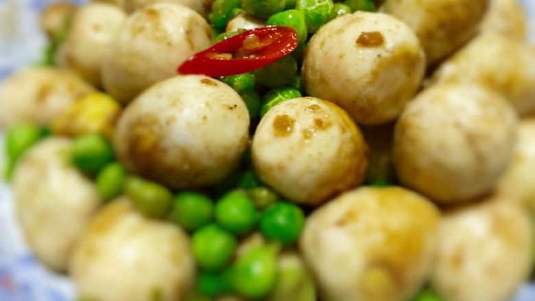 鹌鹑蛋炒豆子^_^
