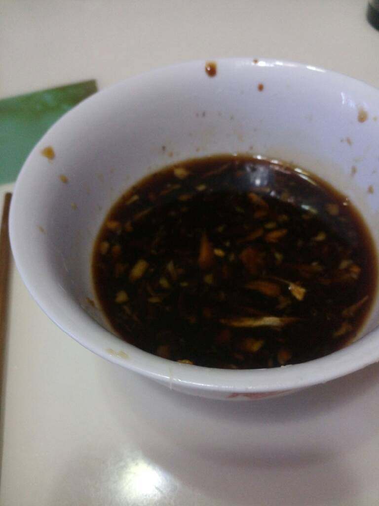 韭菜饺子,醋,蒜泥,生抽