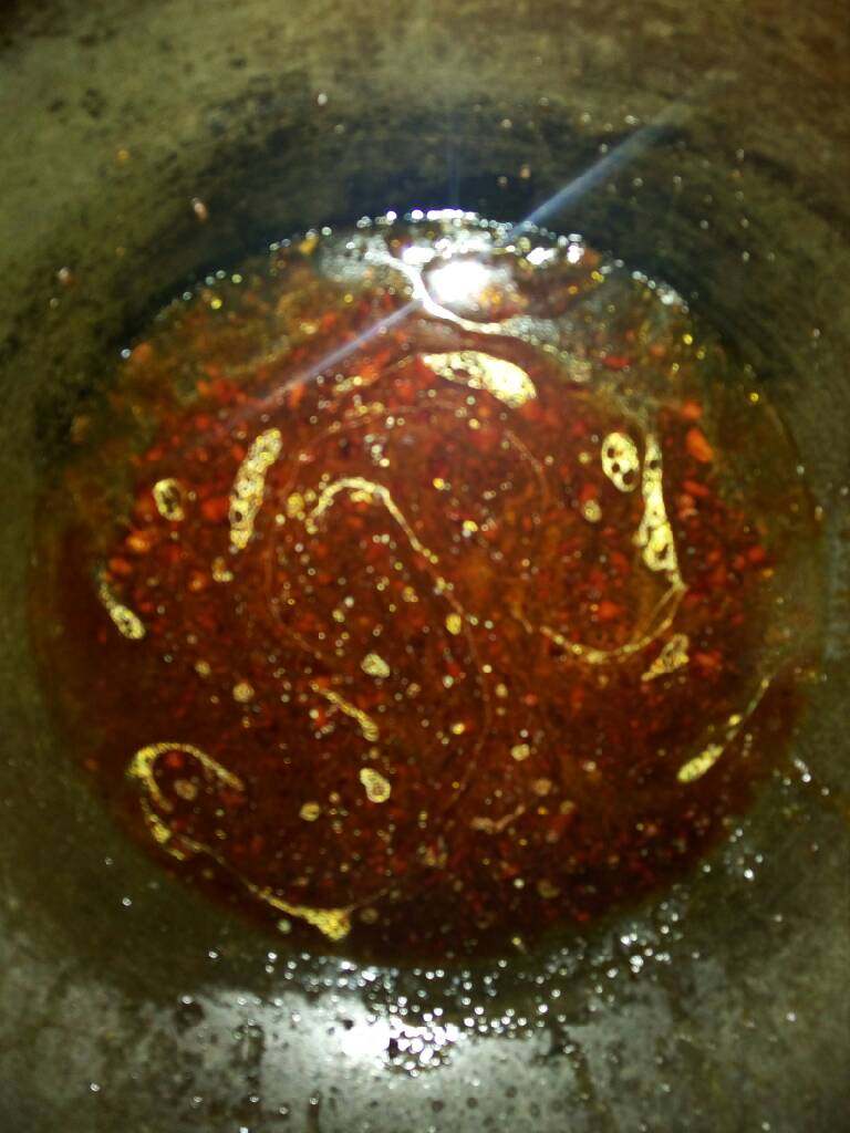 水煮肉片,加水。水不要太多。