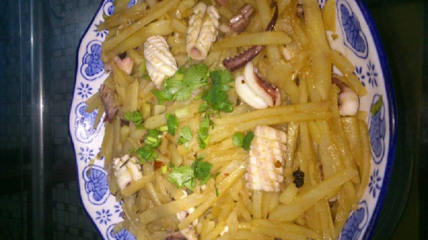 土豆丝炒鱿鱼