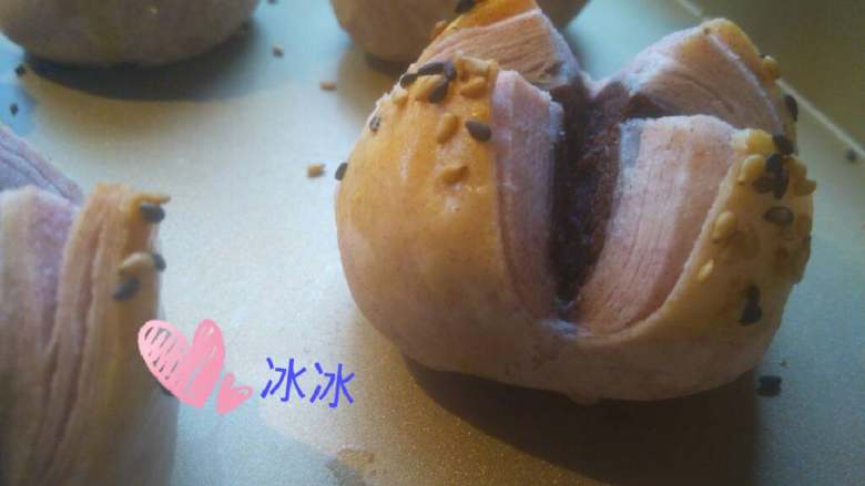 紫薯开口笑&葵花酥,来张出炉后的照片,层次是不是很多?(・ิϖ・ิ)っ