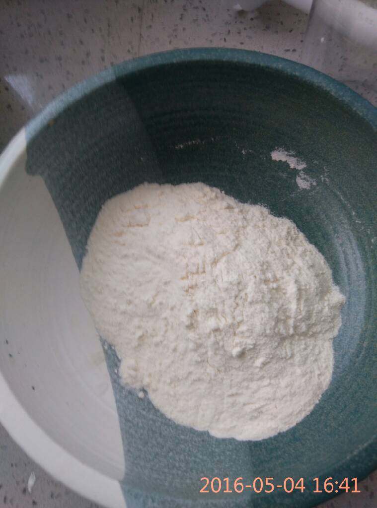 刘记:翡翠槐花馅饺子,面粉