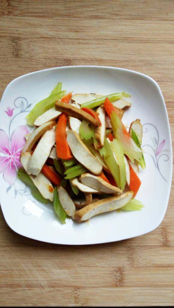 凉拌芹菜豆干