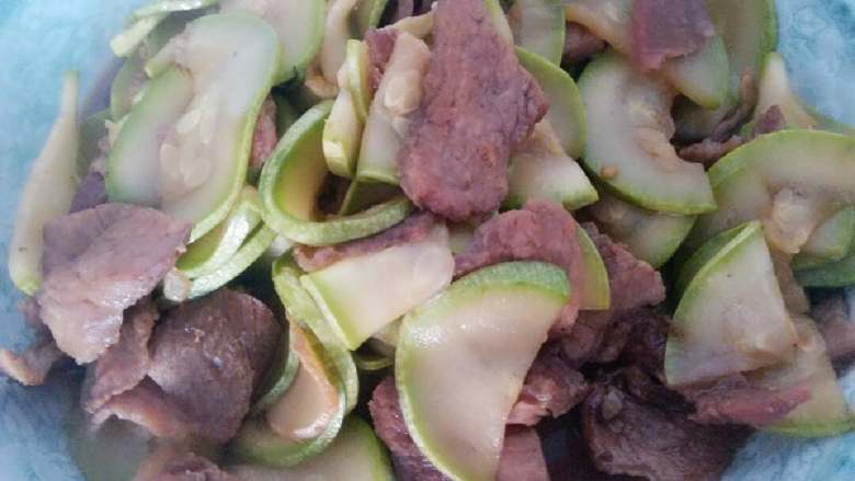 西葫芦炒肉