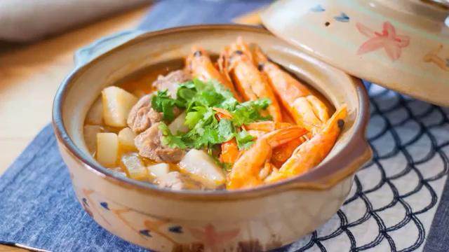 鲜虾羊肉砂锅