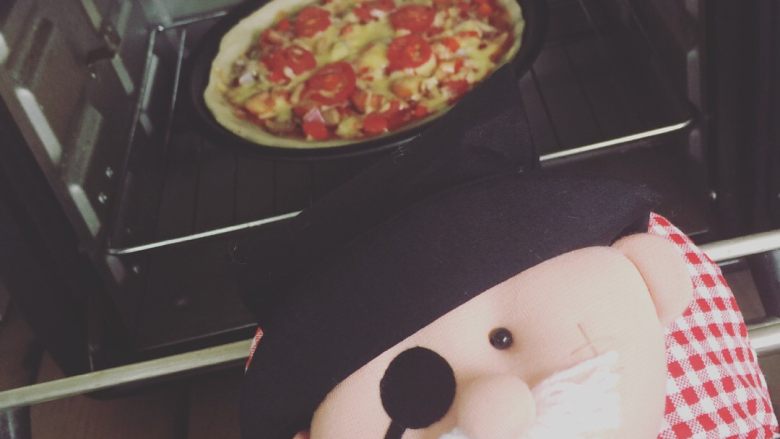 金枪鱼脆皮肠披萨🍕,等