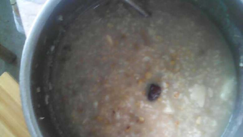 红薯莲子绿豆红枣粥