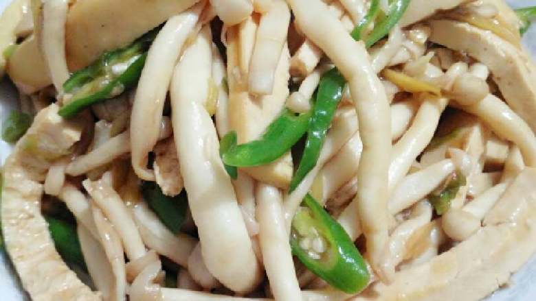 青椒海鲜菇,再来一张