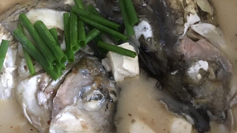 鱼头豆腐汤