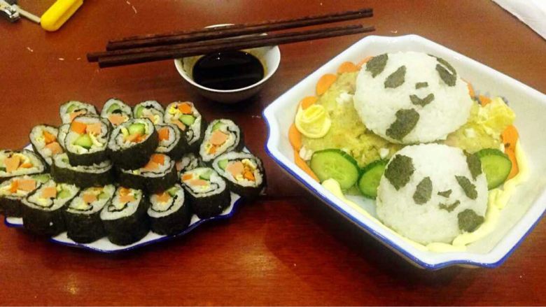 寿司加爱心熊猫饭团