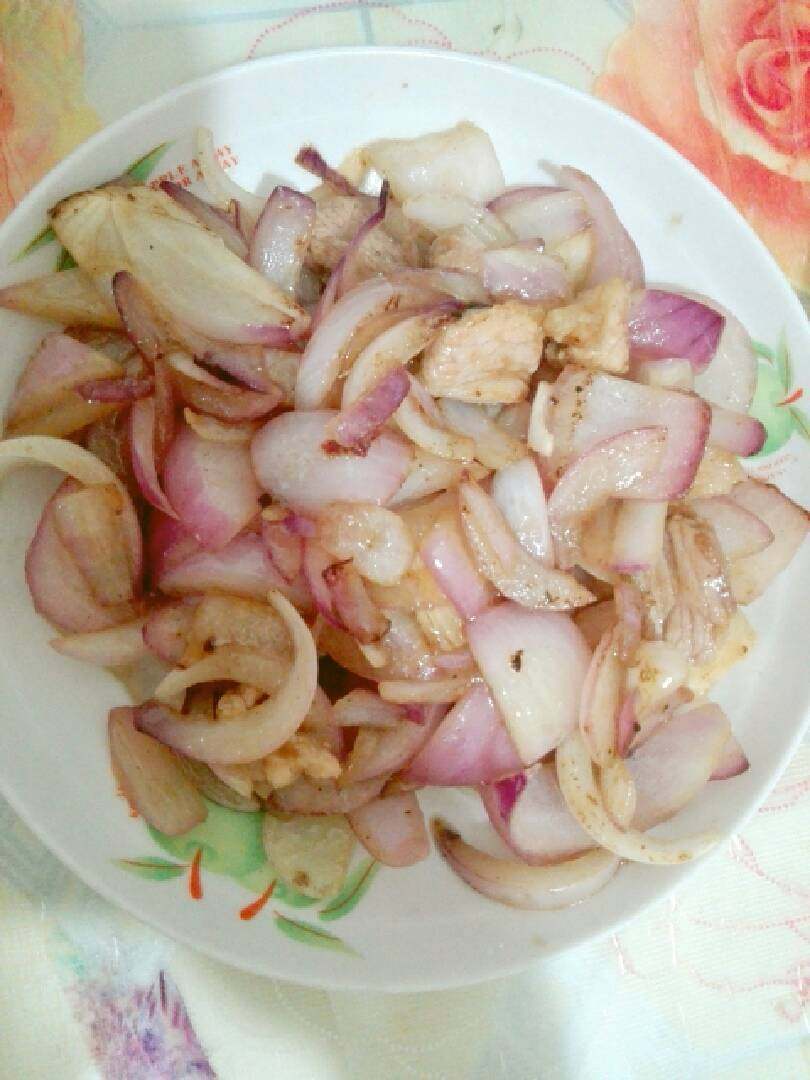 排毒养颜之洋葱炒肉