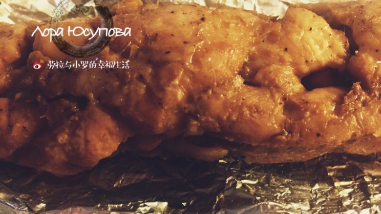 锡纸鸡肉卷,取出晾凉.切开.