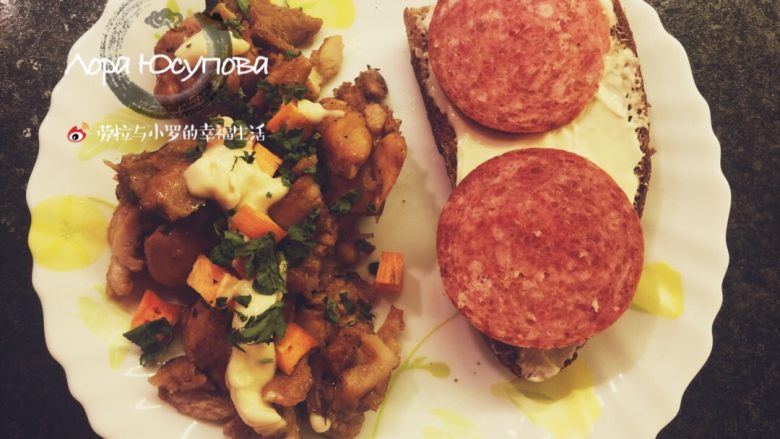 锡纸鸡肉卷,根据个人喜好搭入配菜.