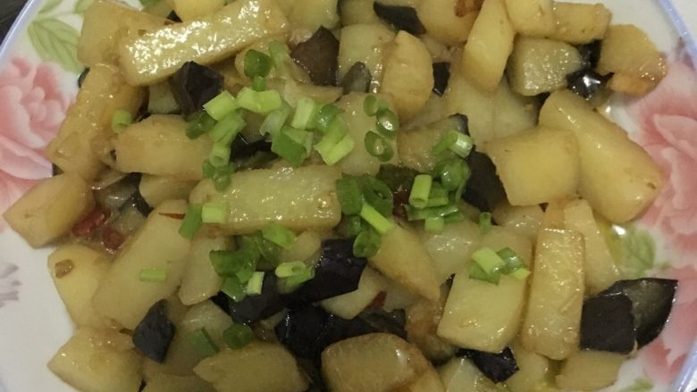 土豆炒茄子
