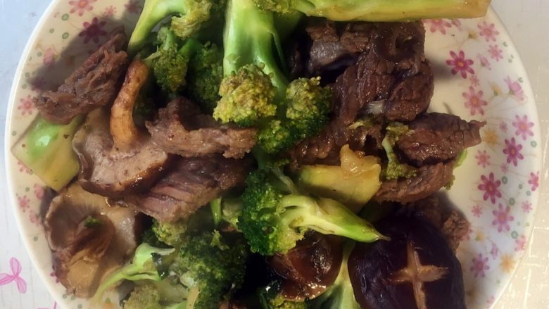 西兰花炒牛肉