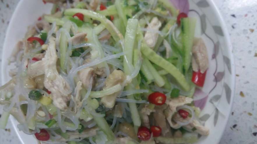 自制鸡肉粉丝沙拉