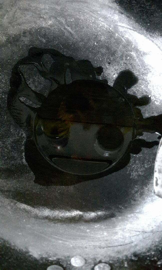 炒油茶,面粉添起,锅中加油