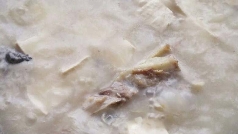 鱼头豆腐汤