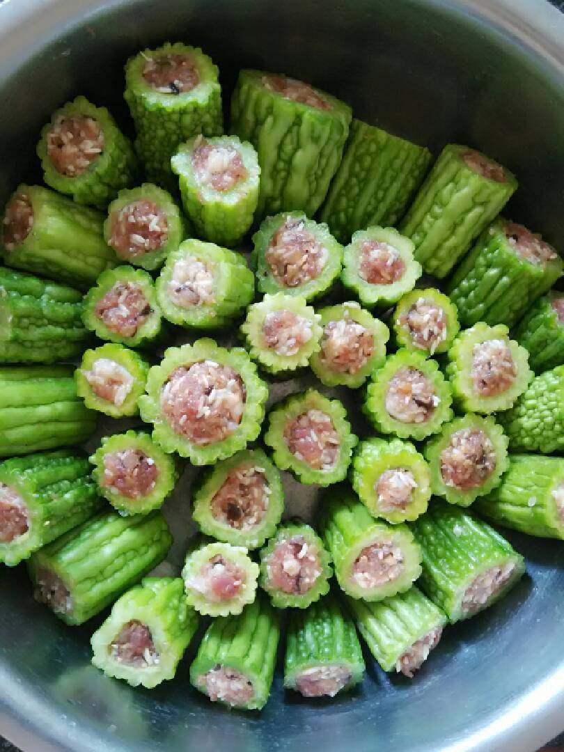 香菇糯米让苦瓜