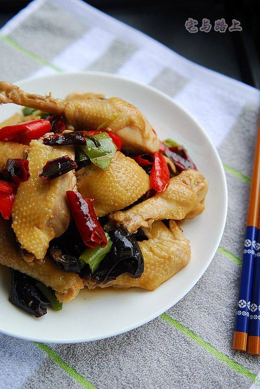 酸香麻辣东安鸡