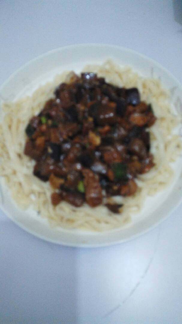 麻酱猪肉茄子凉麺