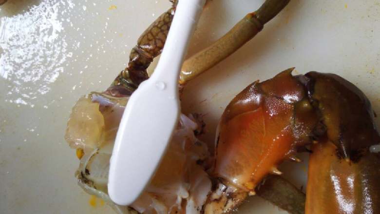 #年夜饭#红鲟蒸糯米饭,然后再用刷子刷干净,