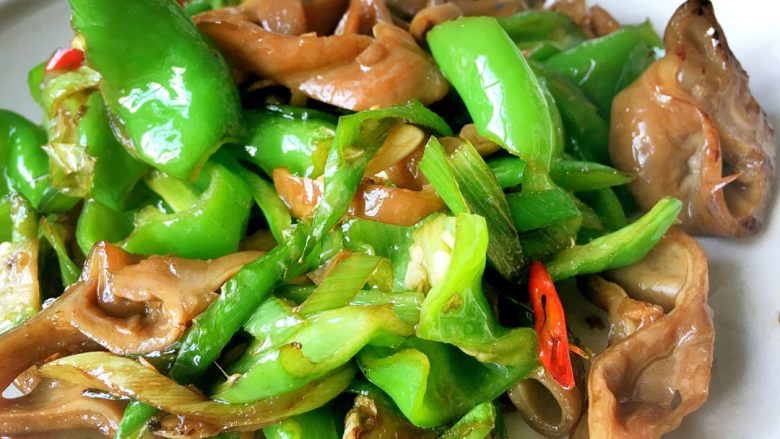 尖椒肥肠,成品