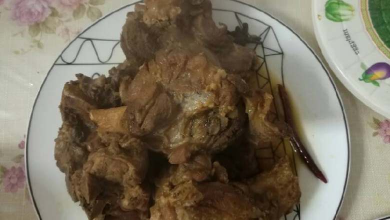 酱骨头