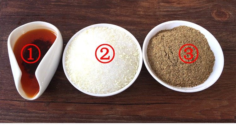 盱眙十三香小龙虾,1:油包;
2:调味包;
3:十三香料包;