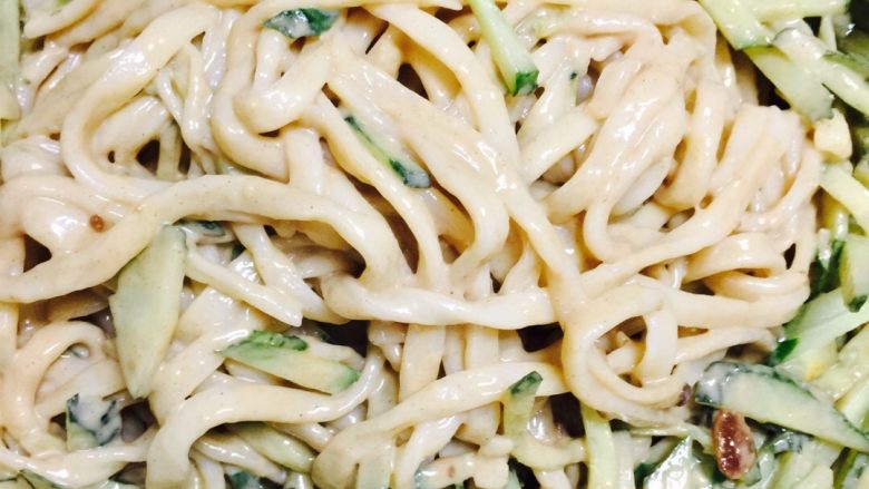 冬至饺子,夏至面——秘制凉面,扮匀即可食用,夏天必备神主食