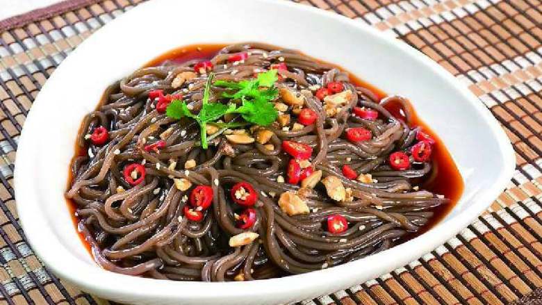 酸辣蕨根粉