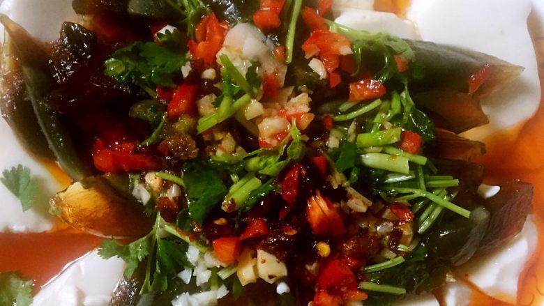 皮蛋拌豆腐